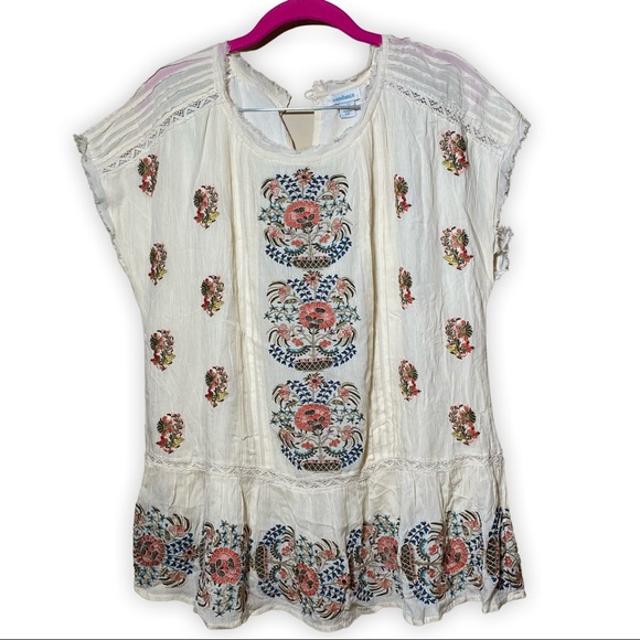 Sundance Tops - Sundance Embroidered Top, Size PS